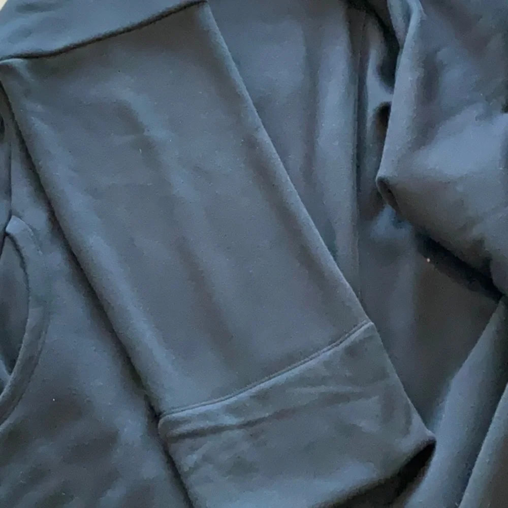 Athleta Oversized Cowl Neck Sweat Shirt with Pockets Size Medium - Picture 6 of 9